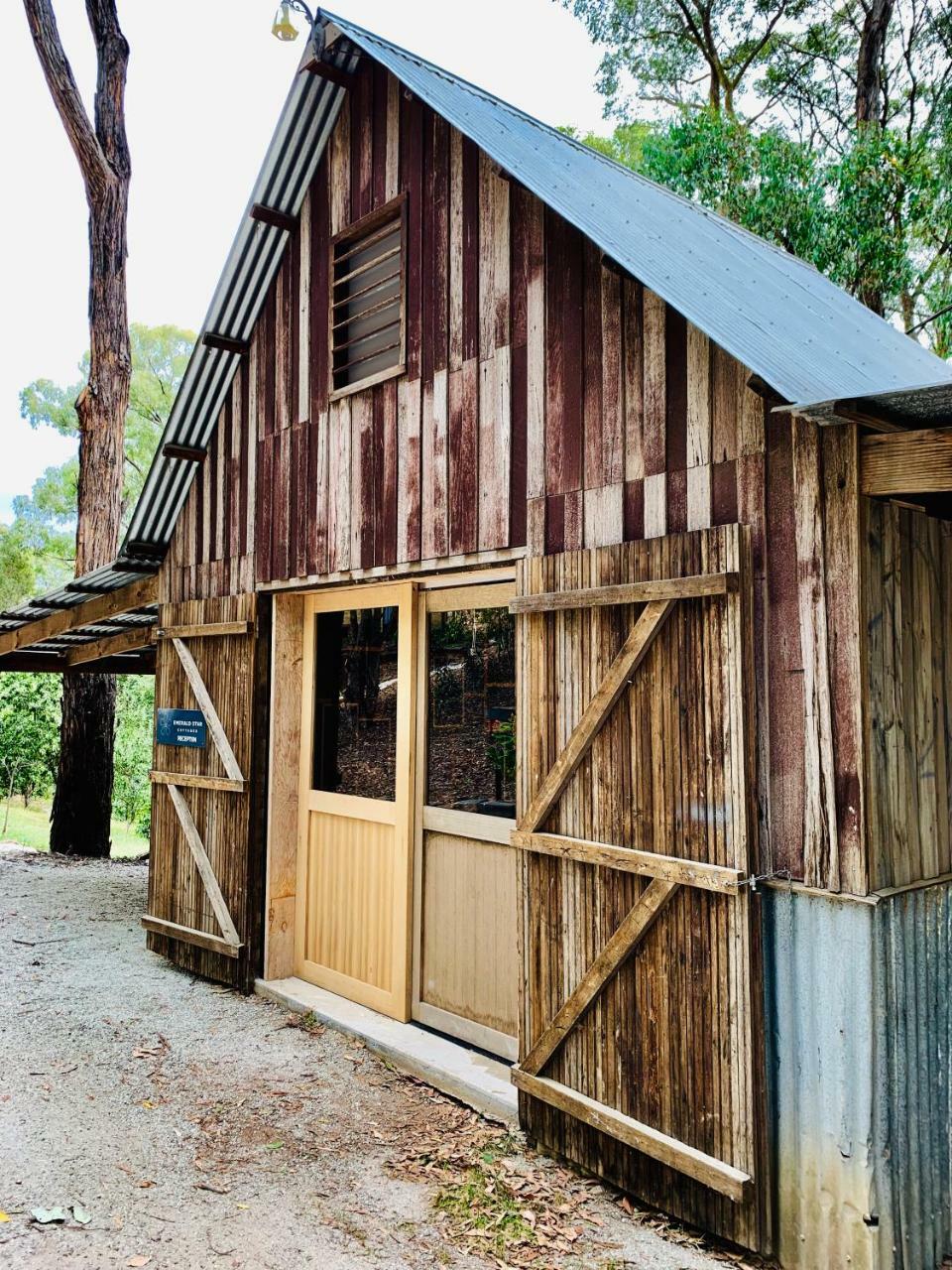 Emerald Star Cottages Exterior photo